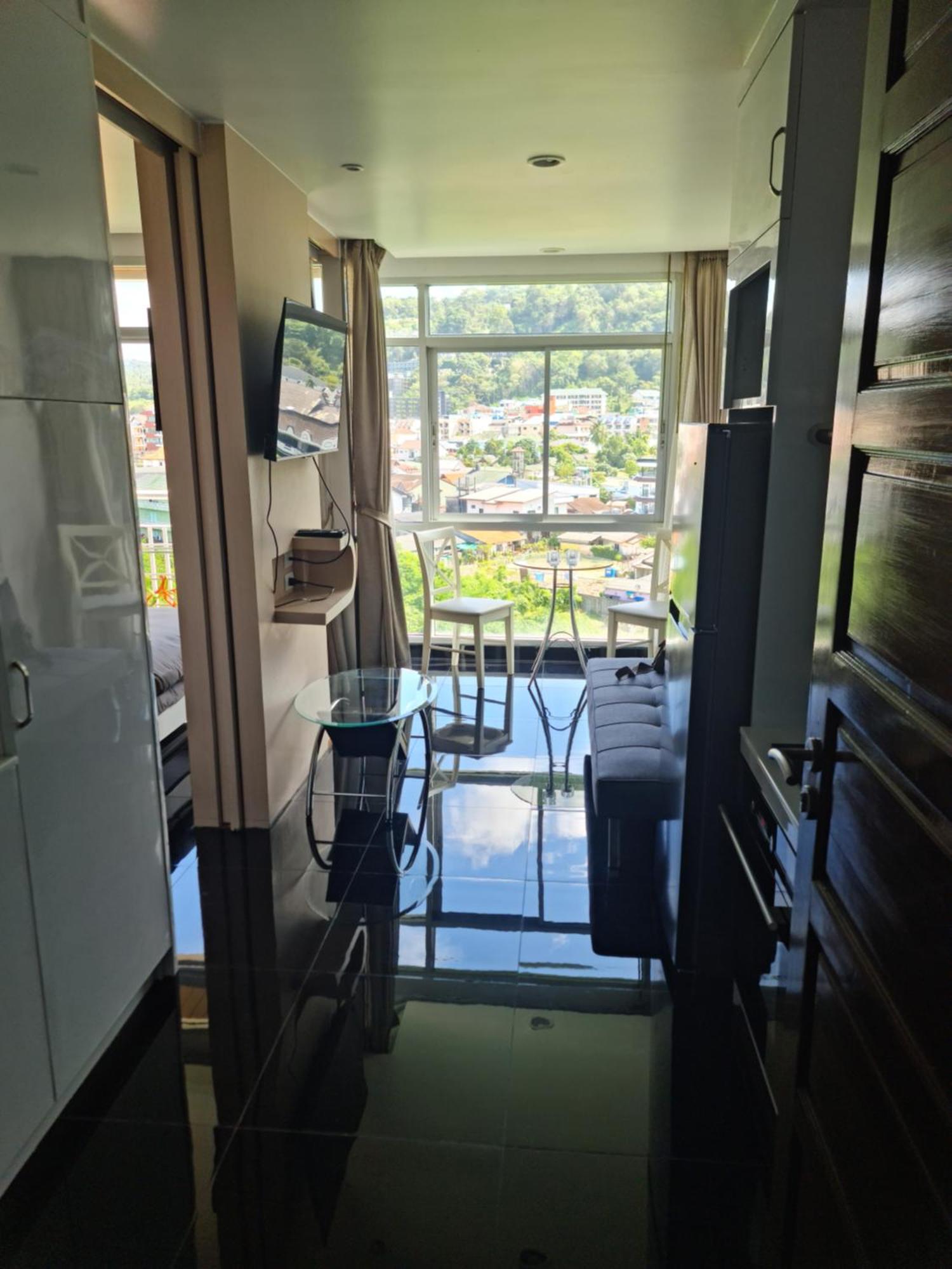 芭东艺术公寓 Patong 外观 照片